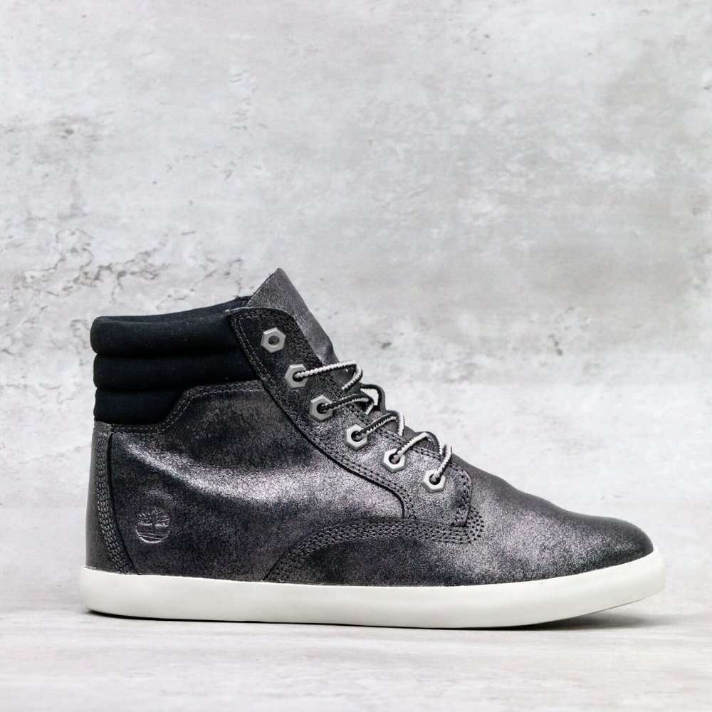 Timberland boot women's metallic black with white soles